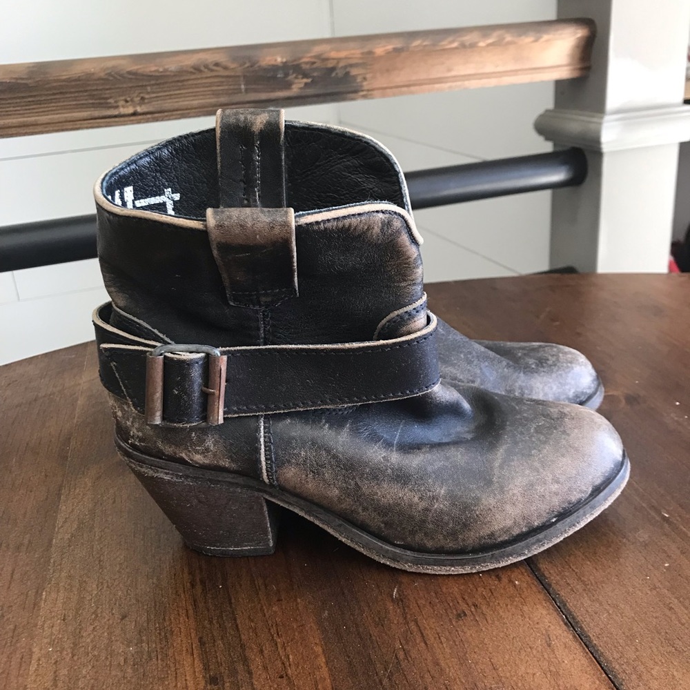 Coral Indie Spirit Booties